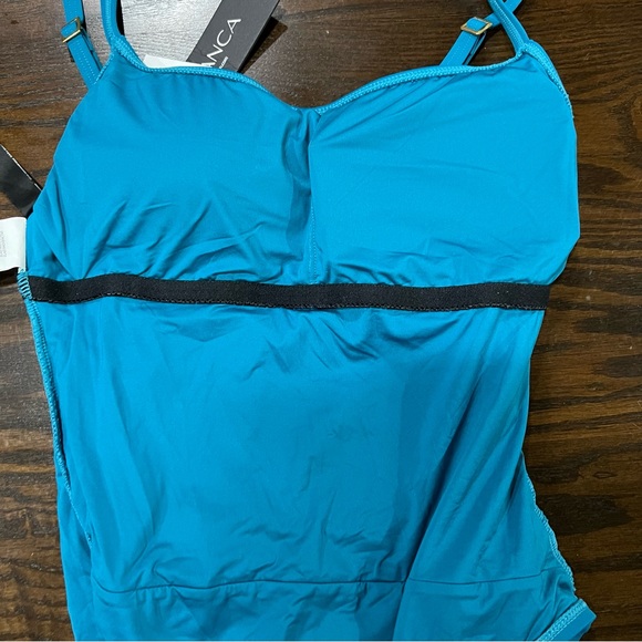 Women’s One Piece Swimsuit NWT - Picture 11 of 11